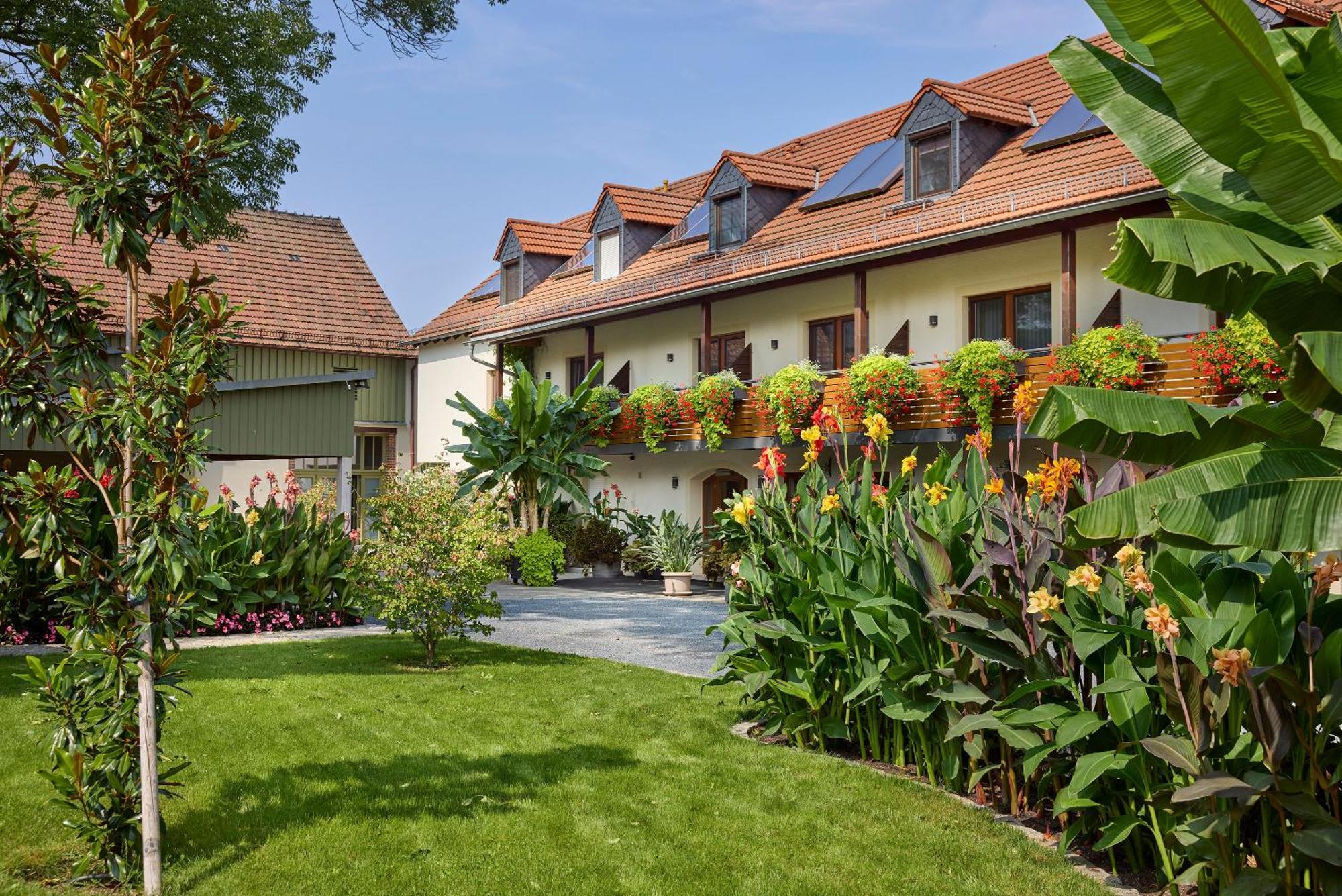 Hotel garni Sonnenhof Reichenberg  Buitenkant foto