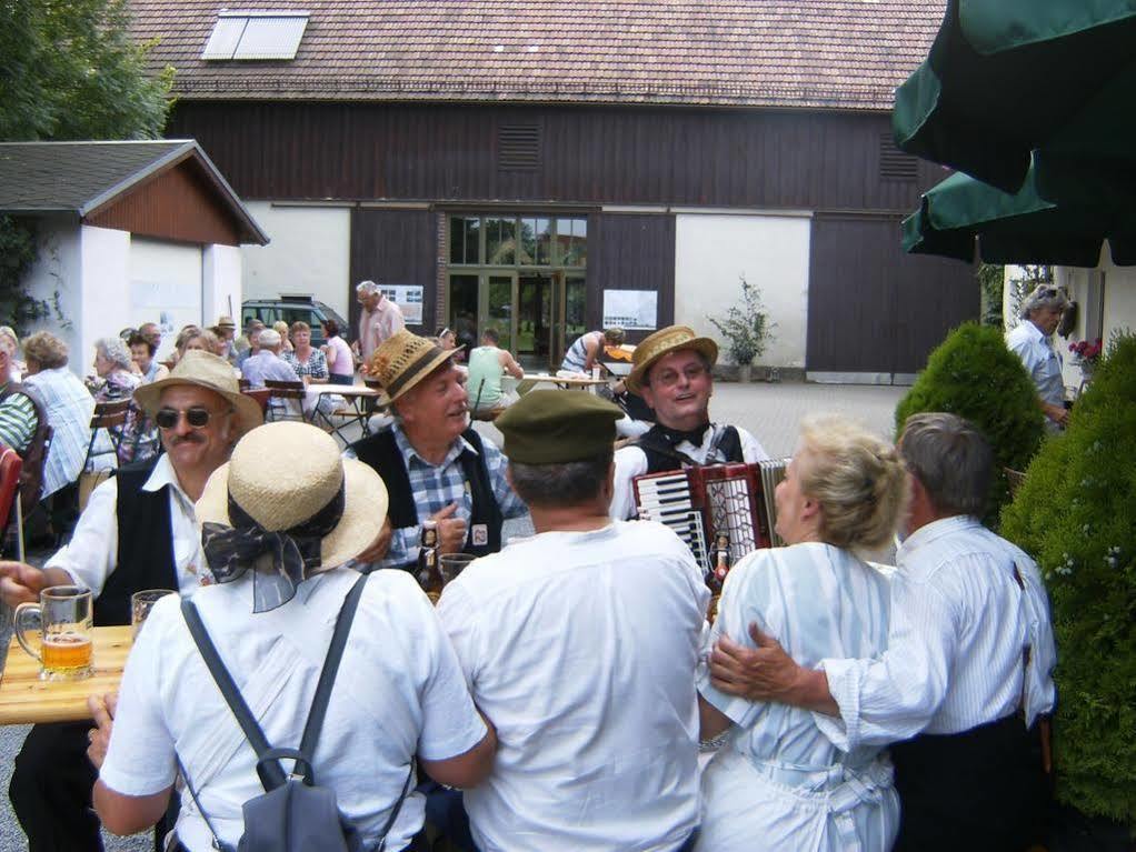 Hotel garni Sonnenhof Reichenberg  Buitenkant foto