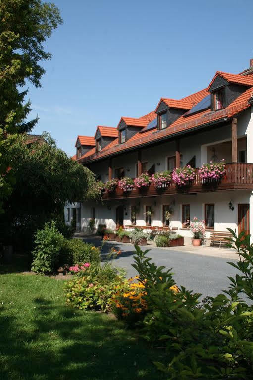 Hotel garni Sonnenhof Reichenberg  Buitenkant foto